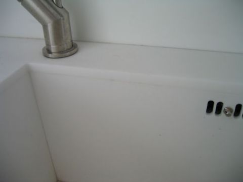 Dirty sink to worktop joint